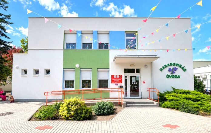 címlapos A kiskőrösi Harangvirág Óvoda épülete a 2026/2027-es nevelési év kezdetén