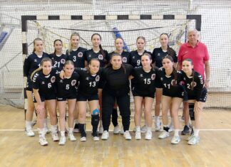 Gólzáporos hazai sikerrel rajtoltak a kiskőrösi női kézisek Kiskőrösi NKSZSE női kézilabdacsapata a Tengelic elleni bajnoki mérkőzésen Kiskőrösön