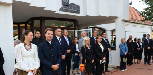 Az aradi vértanúkra emlékeztek Kiskőrösön – Hermann Róbert történész mondott ünnepi beszédet
