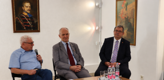 „Az élő vértanú” – Görgei Artúr megítéléséről nyílt kiállítás és rendeztek kerekasztal-beszélgetést Kiskőrösön