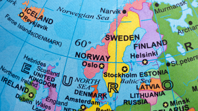 norvég alap Norvégia, Izland és az észak-európai országok földrajzi elhelyezkedése színes térképen – Norvég Alap támogatások 2026
