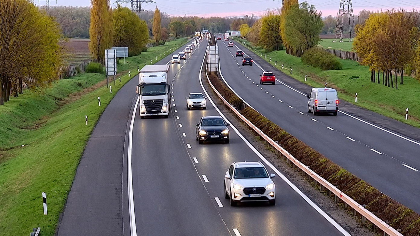 Új sebességellenőrzés jöhet a magyar autópályákon – így működik az átlagsebesség-mérés, amelyet már teszteltek is