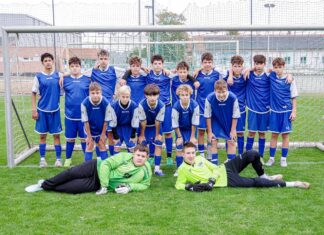 Kiütéses, 13-0-ás győzelmet arattak a kiskőrösi U14-es labdarúgók A Kiskőrösi LC U14 labdarúgói a Pálmonostora SE elleni mérkőzésen Kiskőrösön