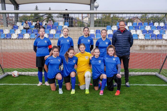 u15lányfoci-kisk-astra (1) Kiskőrösi LC U15-ös lány labdarúgócsapatának játékosai a Kiskunfélegyháza elleni bajnoki mérkőzésen